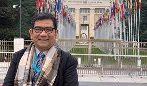 Dr. Anton Tarigan Mandat Yang Paling Utama Untuk Papua Bidang Pendidikan Kesehatan dan Ekonomi