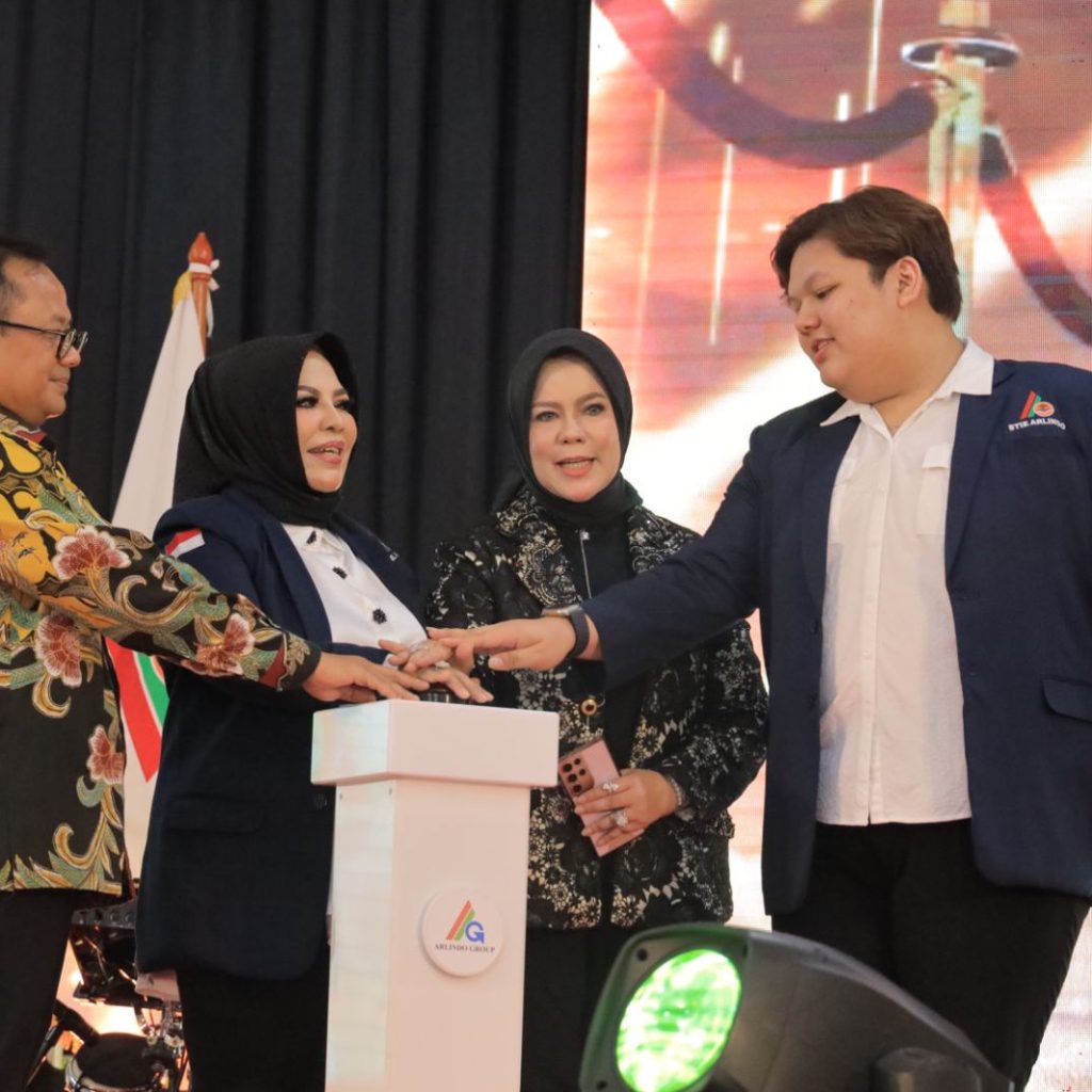 Pj. Wali Kota Bekasi Hadiri Launching STIE Arlindo di Wilayah Kecamatan Jatisampurna