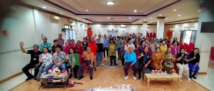 Refleksi Bersama Lansia Doanya Memberikan Kekuatan Pewarna Indonesia