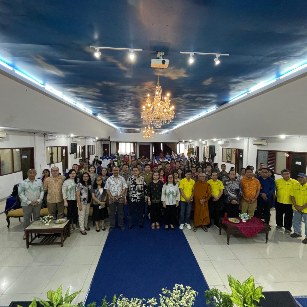 STT IKAT Hadirkan Bikkhu Dhammasubho Ajak Merawat Nalar Sehat Untuk Kedamaian Bangsa