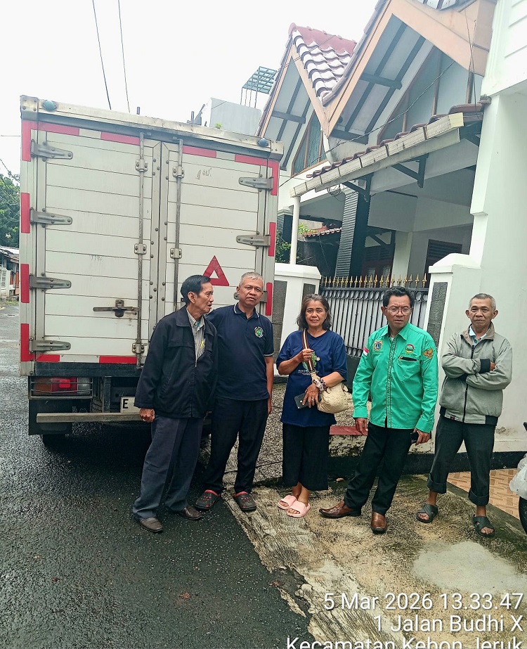 Pompes Al Zaytun Indramayu Berbagi Berkah Ramadhan Kepada Wartawan Nasrani